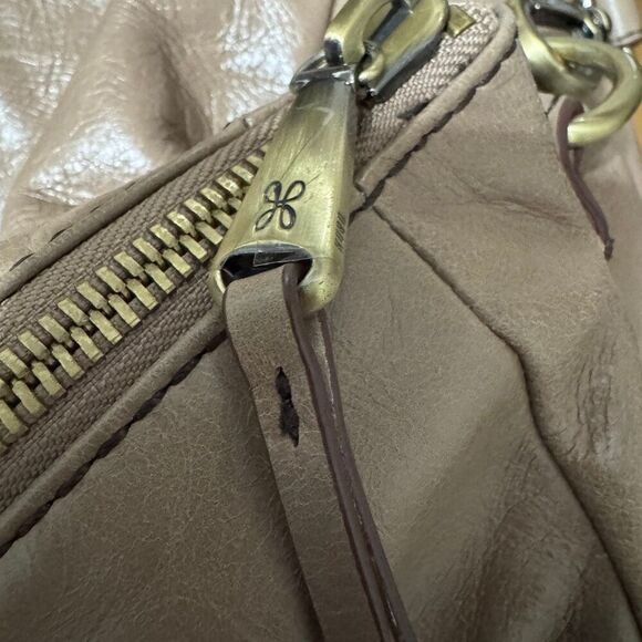 Hobo Shelia large satchel in beige tan color - Picture 7 of 9